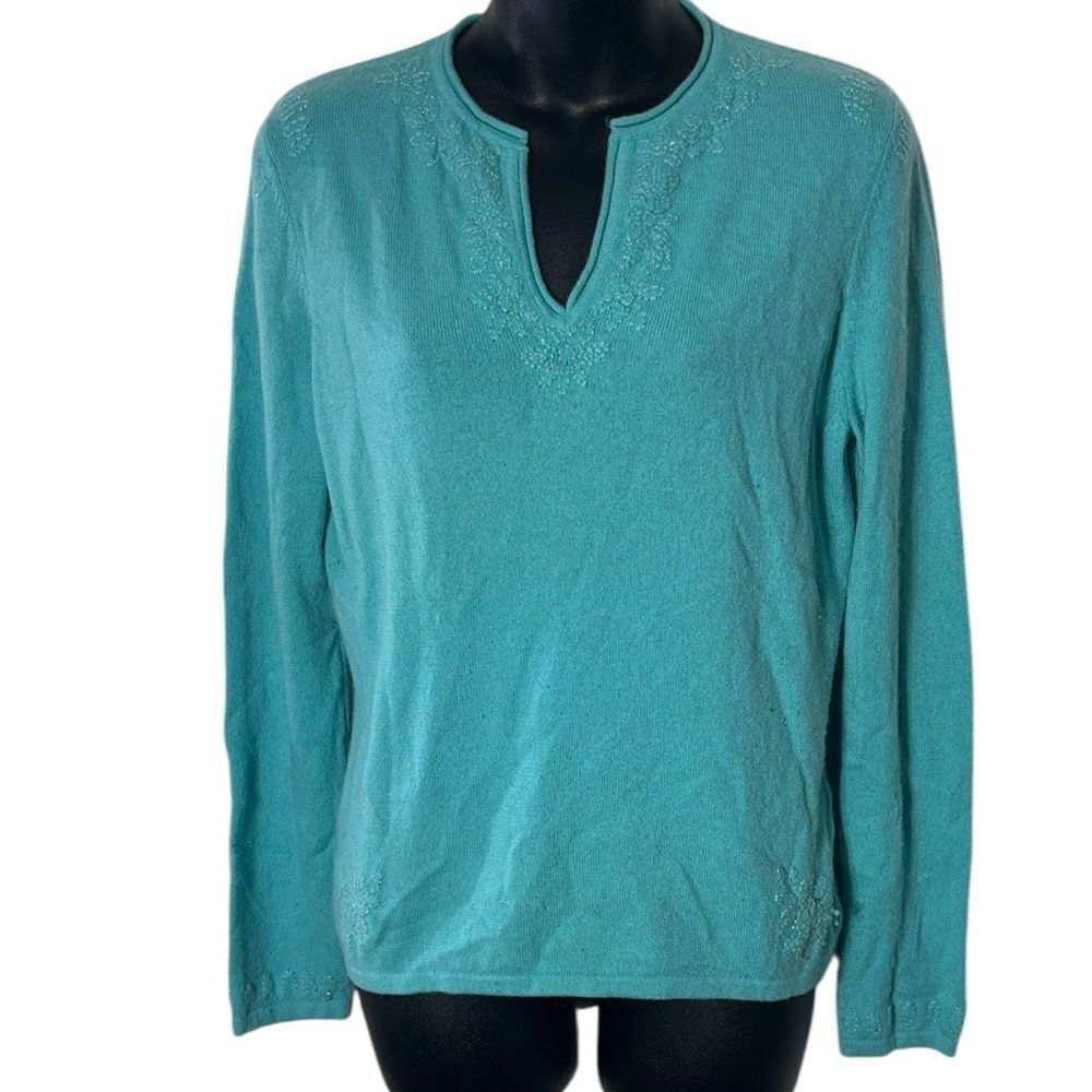 Mainbocher women’s large 100% cashmere blue floral embroidered v neck top
